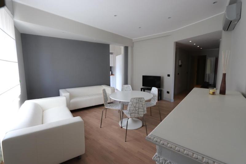 Nemo Apartment Imperia Exterior photo